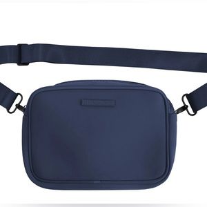 NWOT MYTAGALONGS Convertible Sydney Cross Body/Belt Bag- Navy
